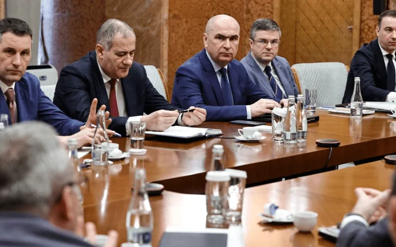 Radu Soviani critică dur politicile Guvernului Bolojan: „Scumpirile la carburanți nu sunt întâmplătoare”