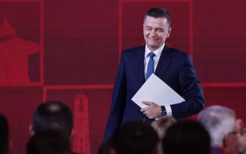 Reacții suspecte pe Facebook la postările lui Sorin Grindeanu: comentariile au fost închise după valul de controverse