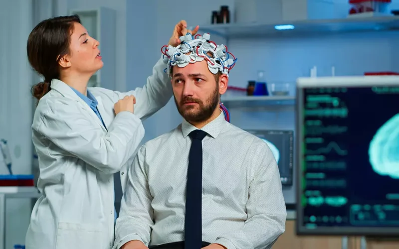 Semnele care pot anunța un AVC înainte să fie prea târziu. Medicii spun să nu fie ignorate