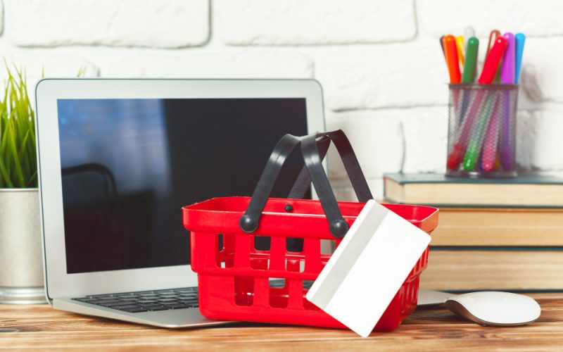 Cum să alegi platforma potrivită pentru un magazin online la început de drum